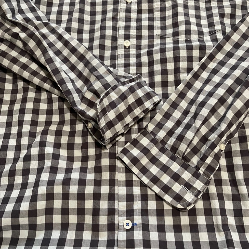 Gap Button Up shirt‎ - Picture 3 of 6